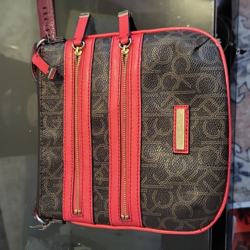 Calvin Klein cross body